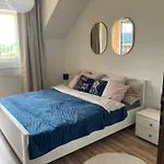 7 People - 1 Price - Cozy Attic