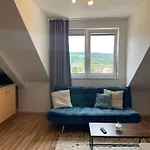 7 People - 1 Price - Cozy Attic Apartment Prešov