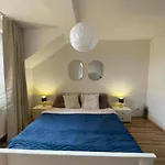 Apartment 7 People - 1 Price - Cozy Attic