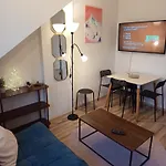 Apartment 7 People - 1 Price - Cozy Attic *