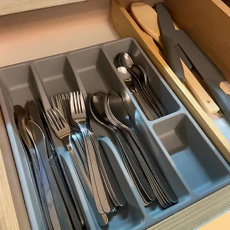 7 People - 1 Price - Cozy Attic * פרשוב