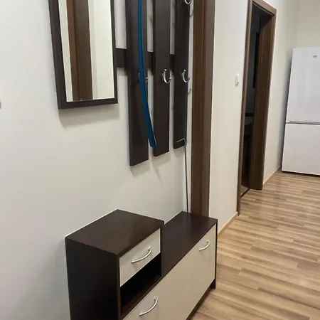 7 People - 1 Price - Cozy Attic דירה