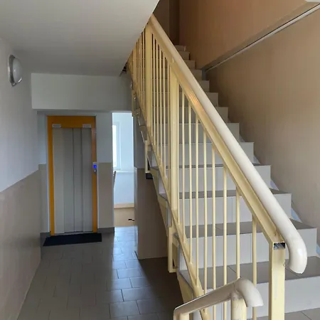 7 People - 1 Price - Cozy Attic Apartment