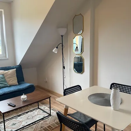 7 People - 1 Price - Cozy Attic * 普雷绍夫