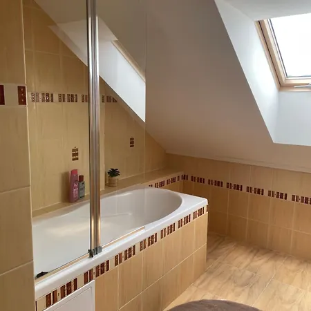 7 People - 1 Price - Cozy Attic *