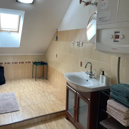 7 People - 1 Price - Cozy Attic Lejlighed