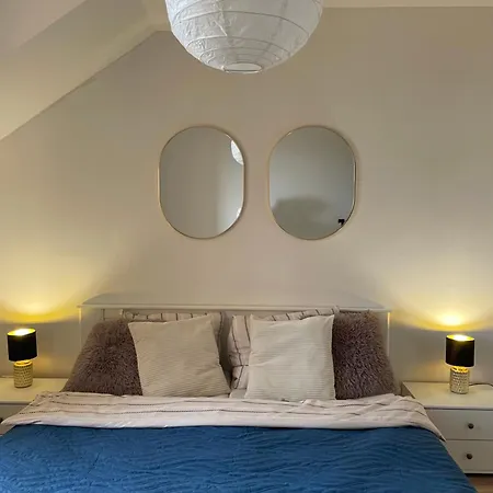 Apartment 7 People - 1 Price - Cozy Attic