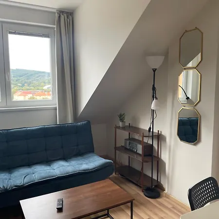 7 People - 1 Price - Cozy Attic Lejlighed *