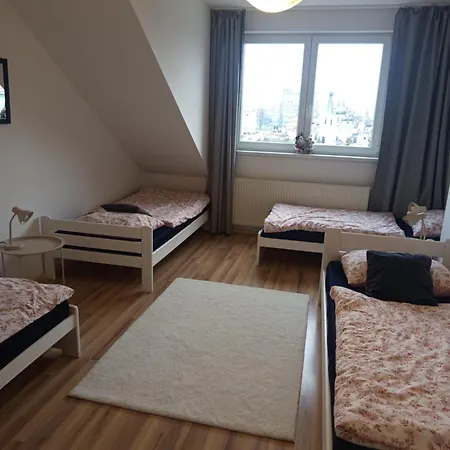 7 People - 1 Price - Cozy Attic
