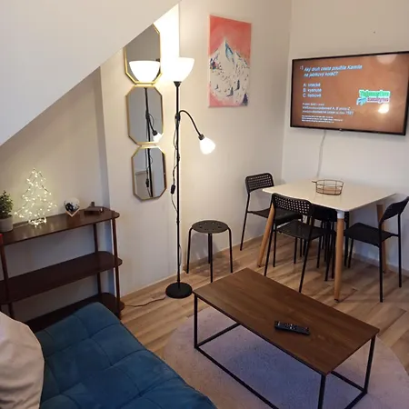 Apartment 7 People - 1 Price - Cozy Attic *