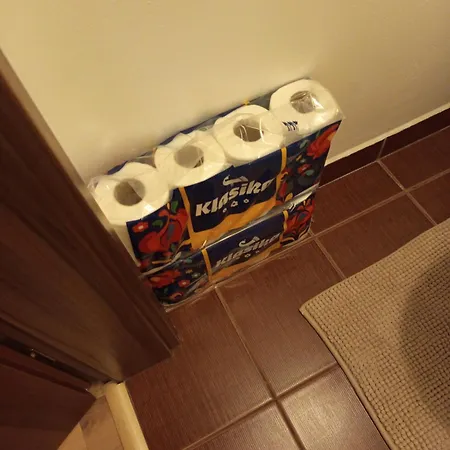 7 People - 1 Price - Cozy Attic